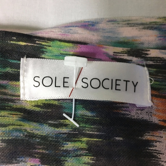 Sole Society Infinity Circle Scarf - Picture 4 of 4